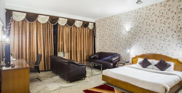 Sarao Hotel Mohali Exterior foto